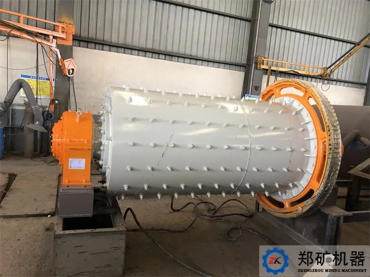 越南粉磨項目球磨機、除塵器設備